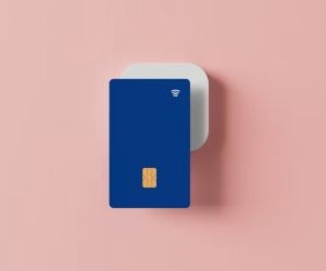 Forex mang đến cơ hội kiếm lời từ biến động giữa các loại tiền tệ toàn cầu trong một thị trường có tính thanh khoản cao, giao dịch 24 giờ một ngày, nhưng đây cũng là lĩnh vực có rủi ro cao do đòn bẩy, biến động mạnh và tác động của tin tức kinh tế vĩ mô; điều quan trọng là phải giao dịch với chiến lược rõ ràng, quản lý rủi ro chặt chẽ và chỉ với số vốn mà bạn có thể chấp nhận mất mà không ảnh hưởng đến sự ổn định tài chính của mình.